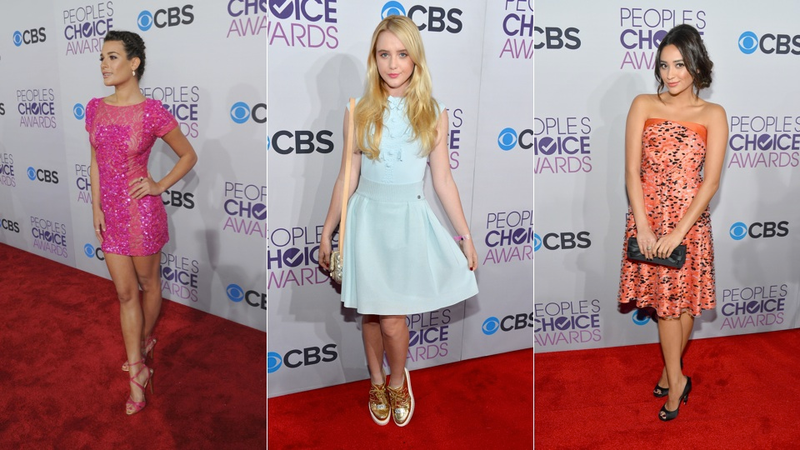 Illustration for article titled Celebs Dress to Burn Retinas at the People's Choice Awards